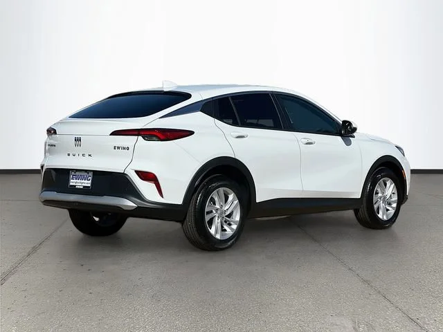 New 2026 Summit White Buick Preferred image 4