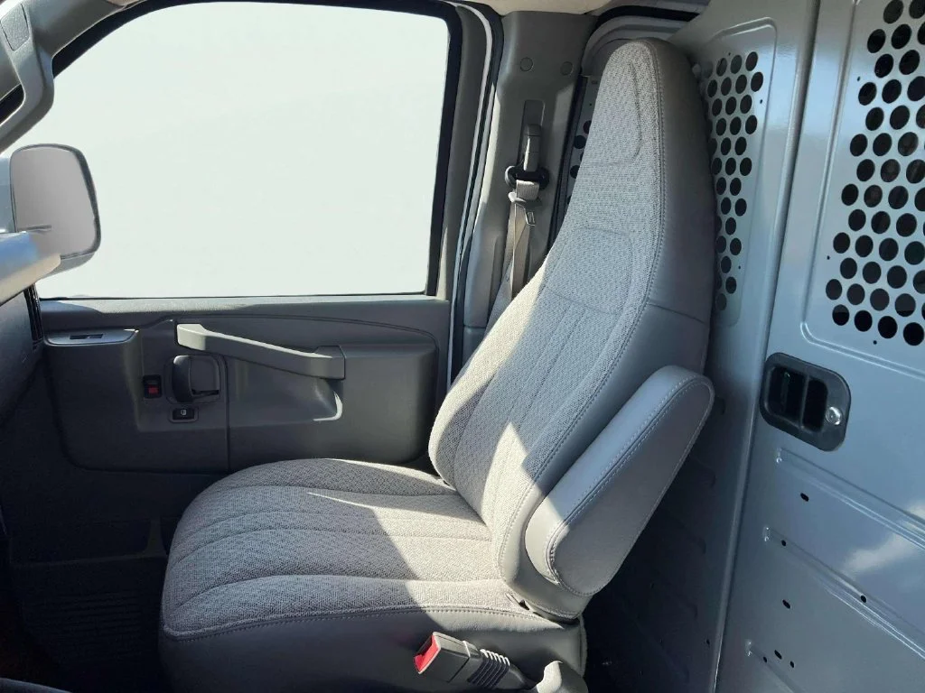 2026 Chevrolet Express Cargo Work Van - Photo 24