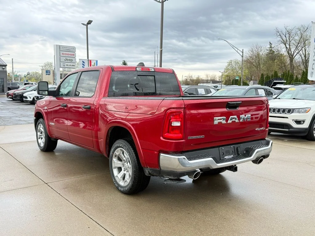 New 2026 Molten Red Pearl-Coat Exterior Paint RAM Big Horn/Lone Star image 5