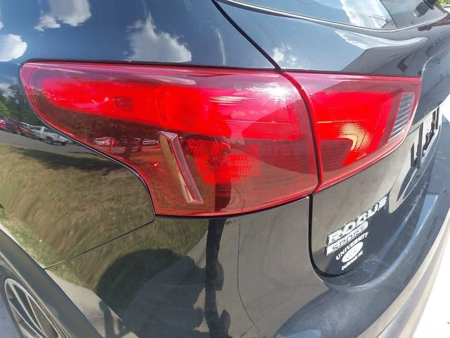 Used 2017 Black Nissan SL image 32