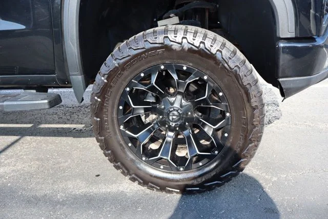 Used 2022 Black GMC Elevation image 36