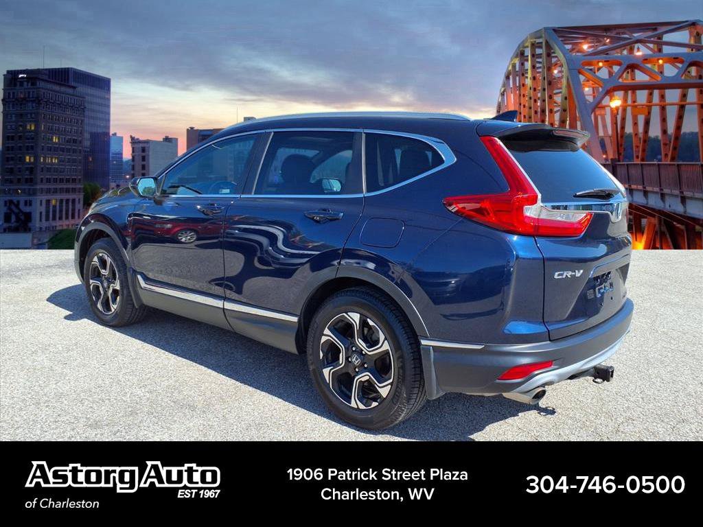 Used 2018 Obsidian Blue Pearl Honda Touring image 5