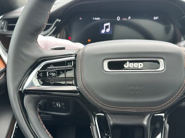 New 2026 Bright White Clear-Coat Exterior Paint Jeep Summit image 20