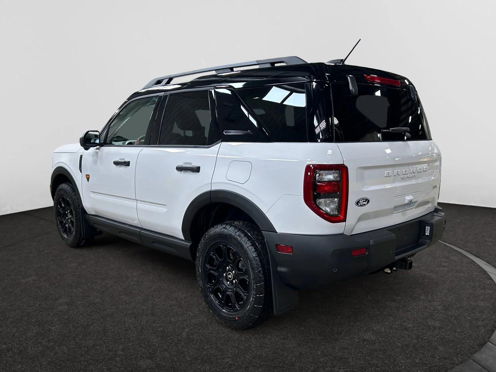New 2026 Oxford White Ford Badlands image 3