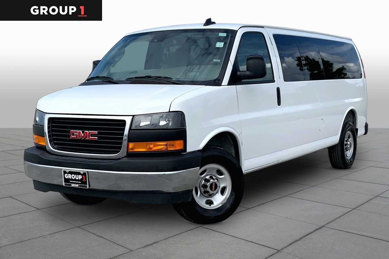 2025 GMC Savana 3500 LT Ext WB's photo