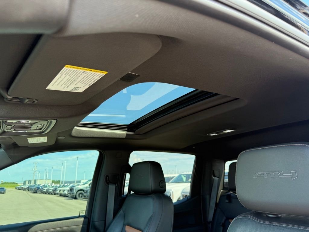 Used 2021 Onyx Black GMC AT4 image 6