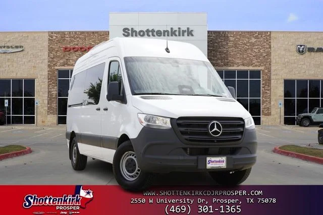 2025 Mercedes-Benz Sprinter Passenger Van Base