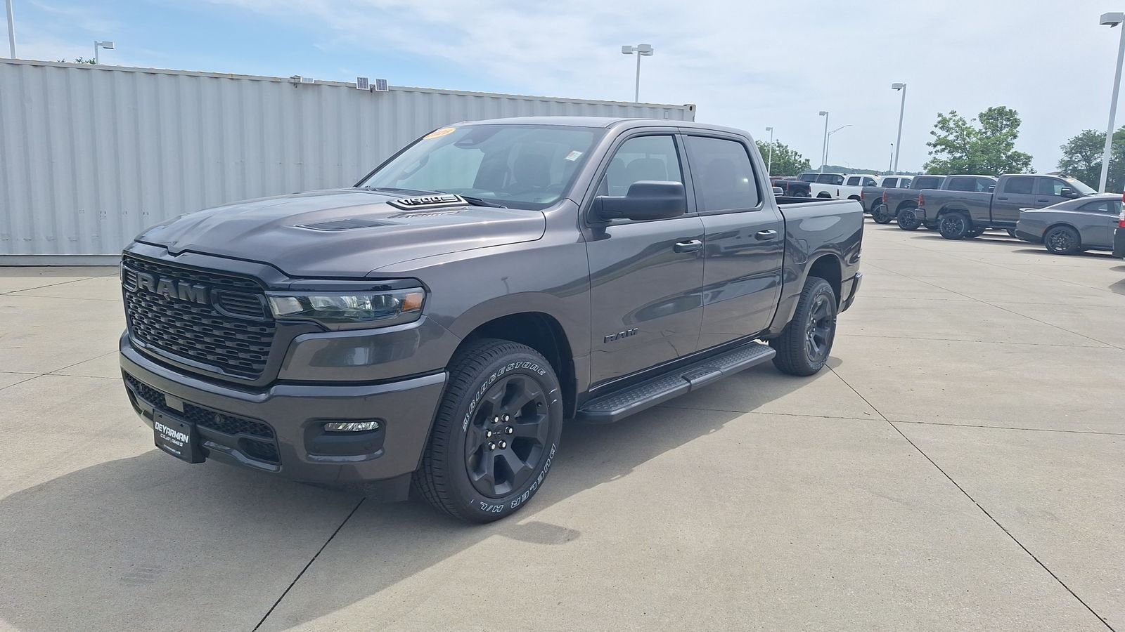 New 2026 Granite Crystal Metallic Clear-Coat Exterior Paint RAM Express image 7