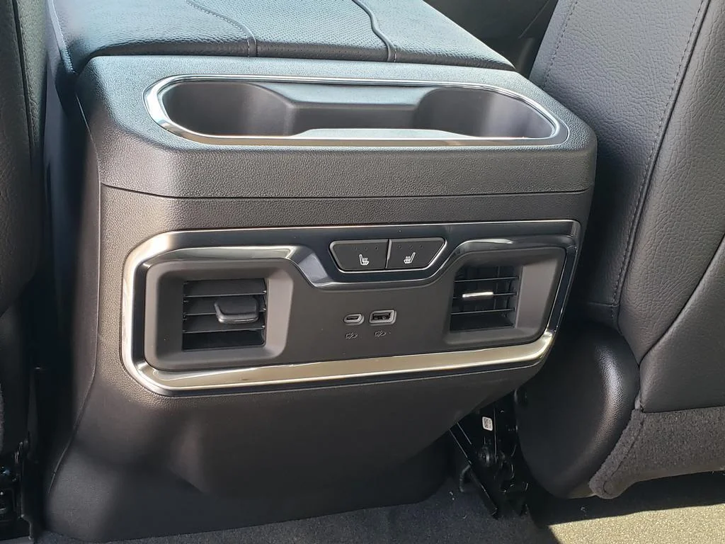 2026 GMC Sierra 1500 Denali - Photo 13