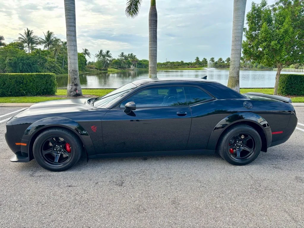 2018 Dodge Challenger SRT - Photo 11