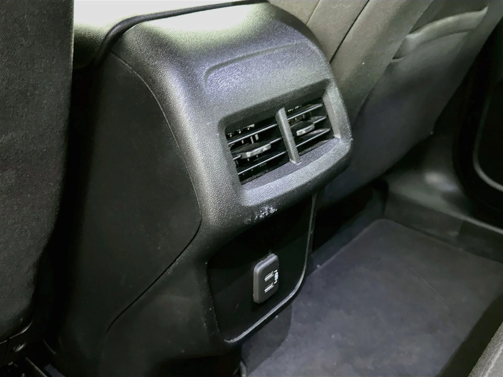 Used 2020 Silver Ice Metallic Chevrolet LT image 26
