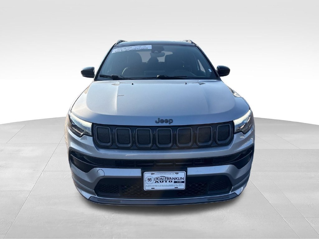 Used 2022 Silver Jeep High Altitude image 8
