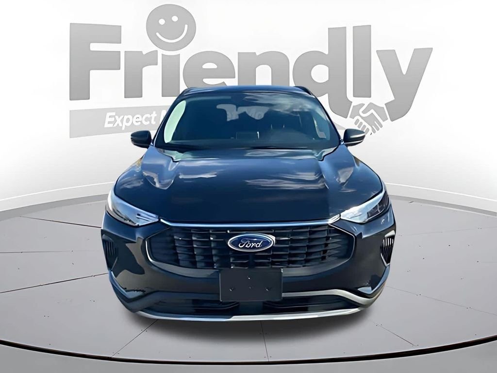 Used 2025 Black Ford Active image 2