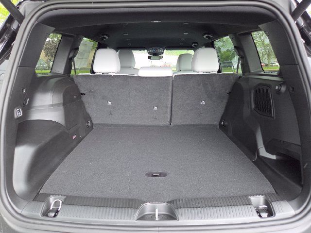 New 2026 Diamond Black Crystal Pearl-Coat Exterior Paint Jeep Limited image 29