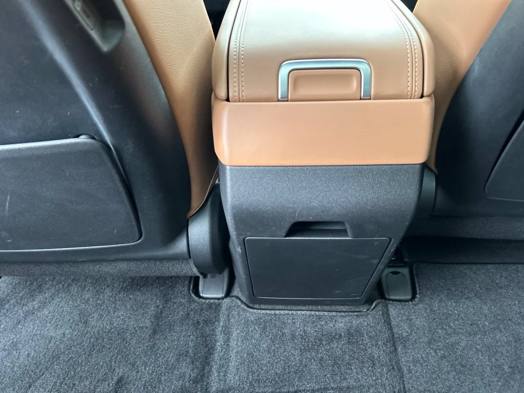 Used 2024 Green Hyundai Limited image 32