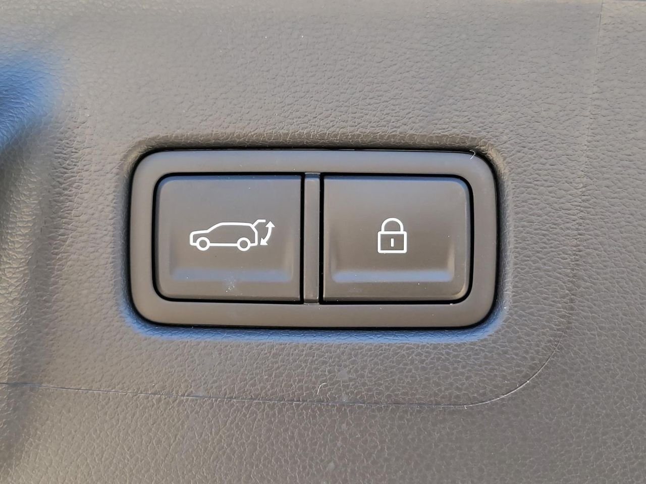 New 2026 Ecotronic Gray Hyundai SEL FWD image 10