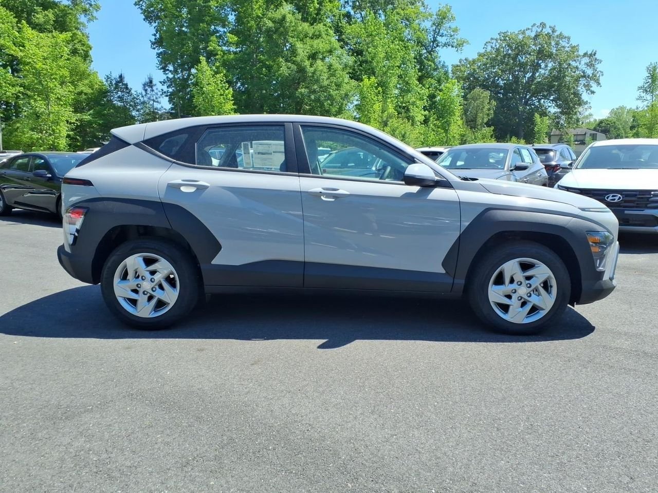 New 2026 Cyber Gray Metallic Hyundai SE FWD image 5