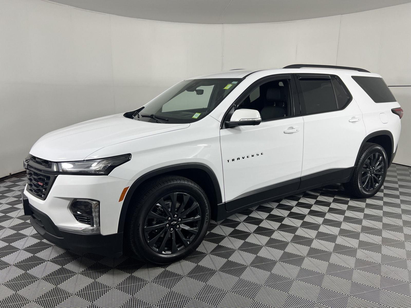 Used 2023 Summit White Chevrolet RS image 8