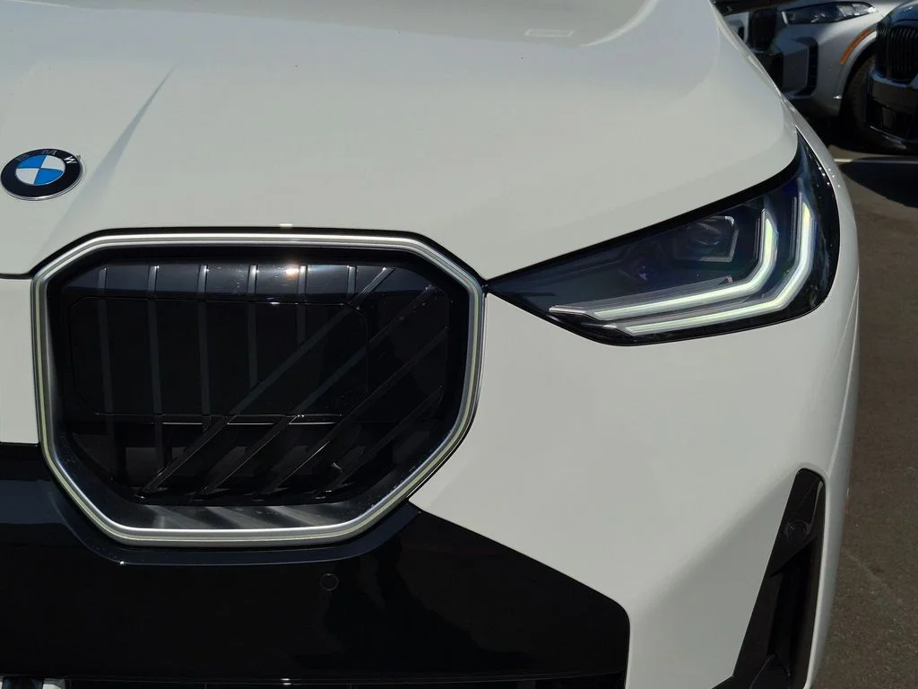 New 2026 White BMW 30 xDrive image 19