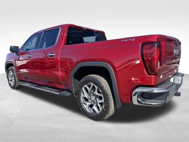 Used 2022 Red GMC SLT image 3
