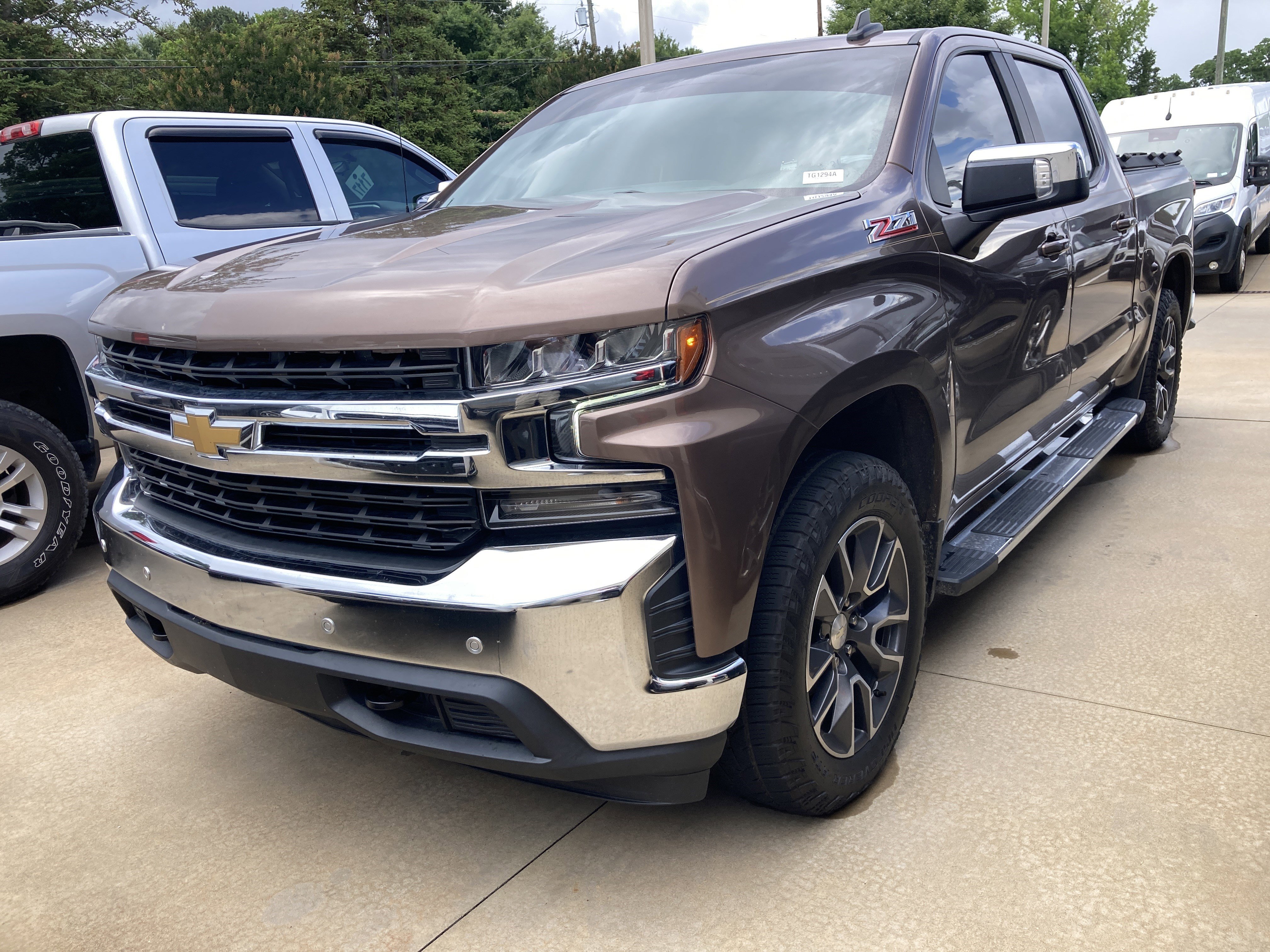 2019 Chevrolet Silverado 1500 LT 4X4 Crew Cab Short Box's photo