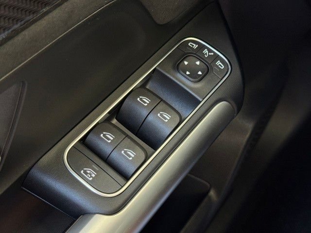 Used 2025 Silver Mercedes-Benz GLA 250 image 20