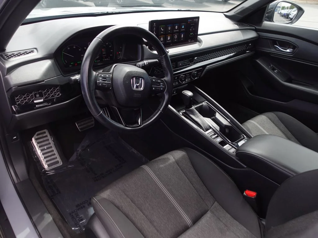 Used 2023 Urban Gray Pearl Honda Sport image 11