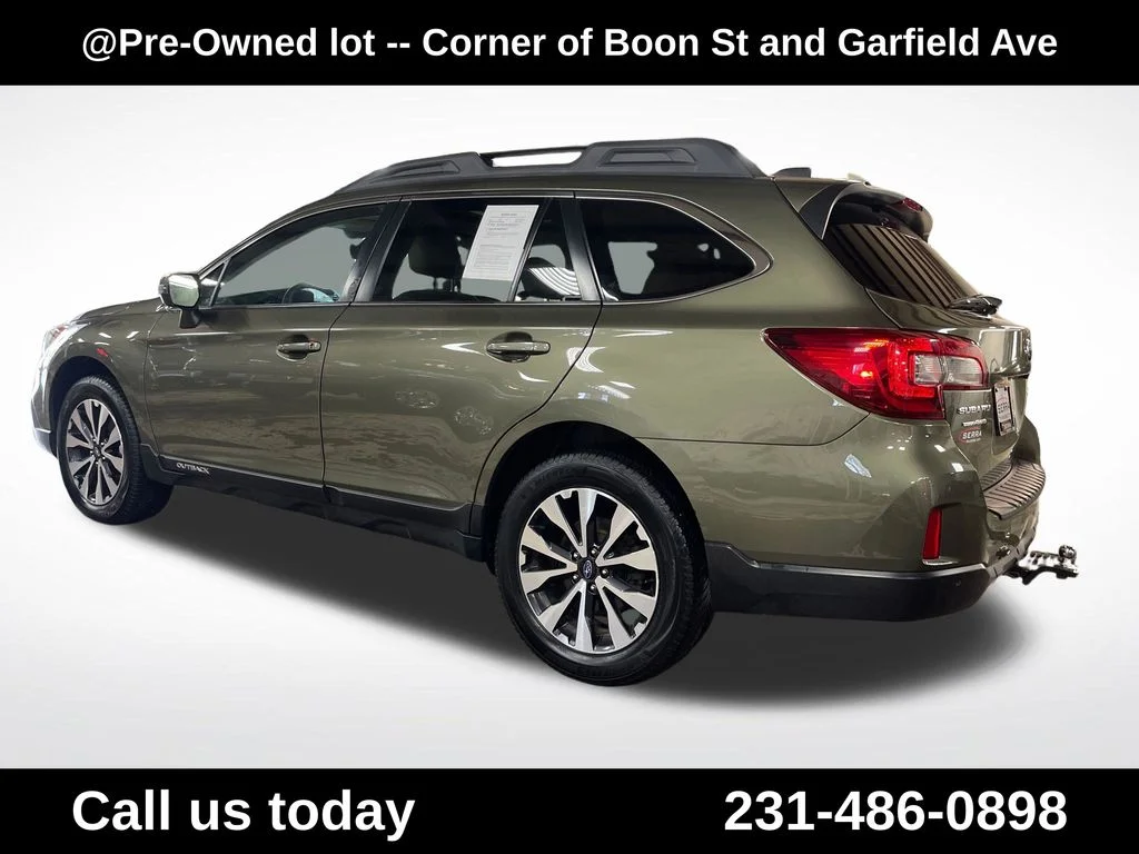 Used 2017 Green Subaru 2.5i image 3