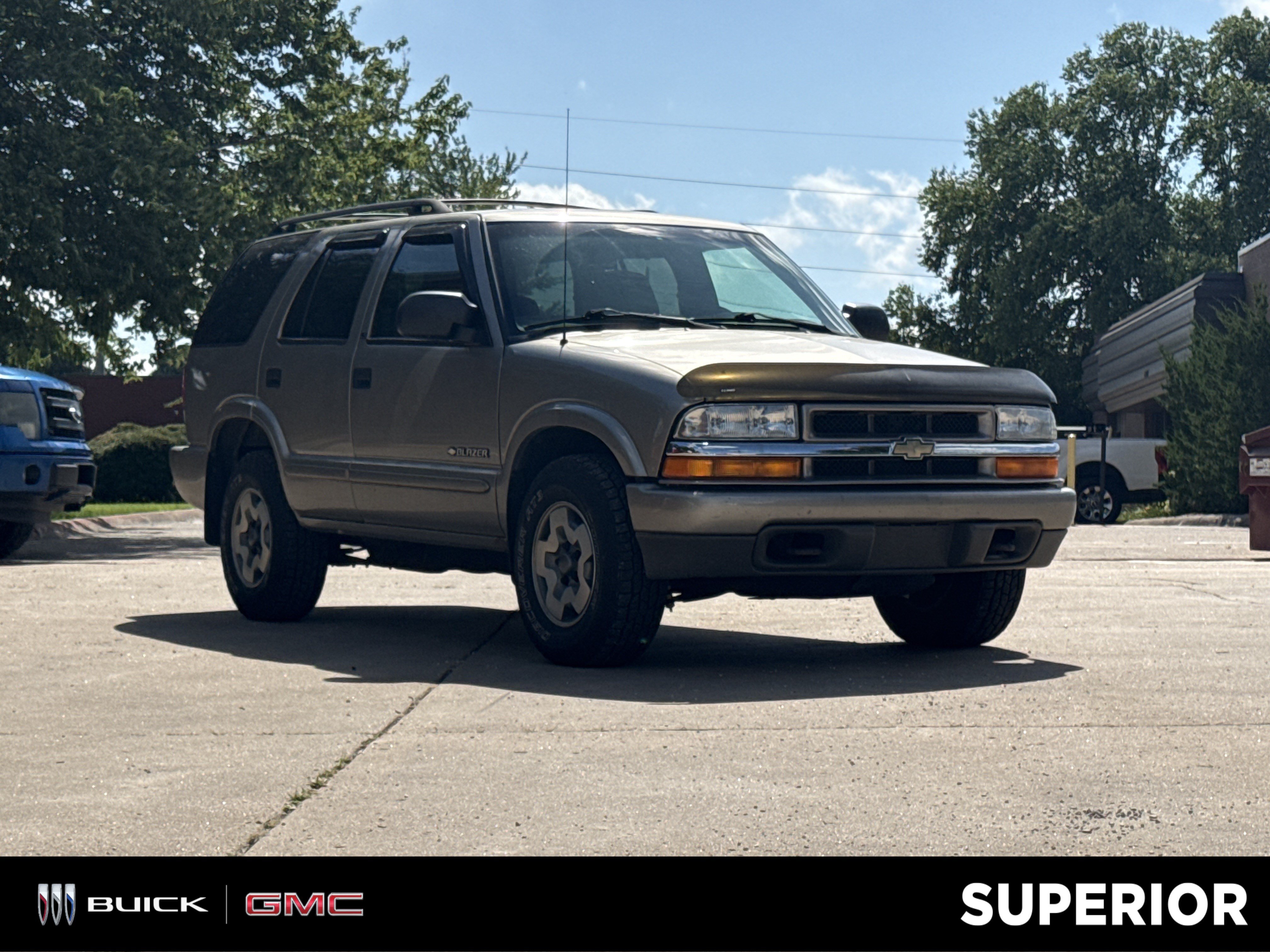 2002 Chevrolet Blazer 4WD LS's photo