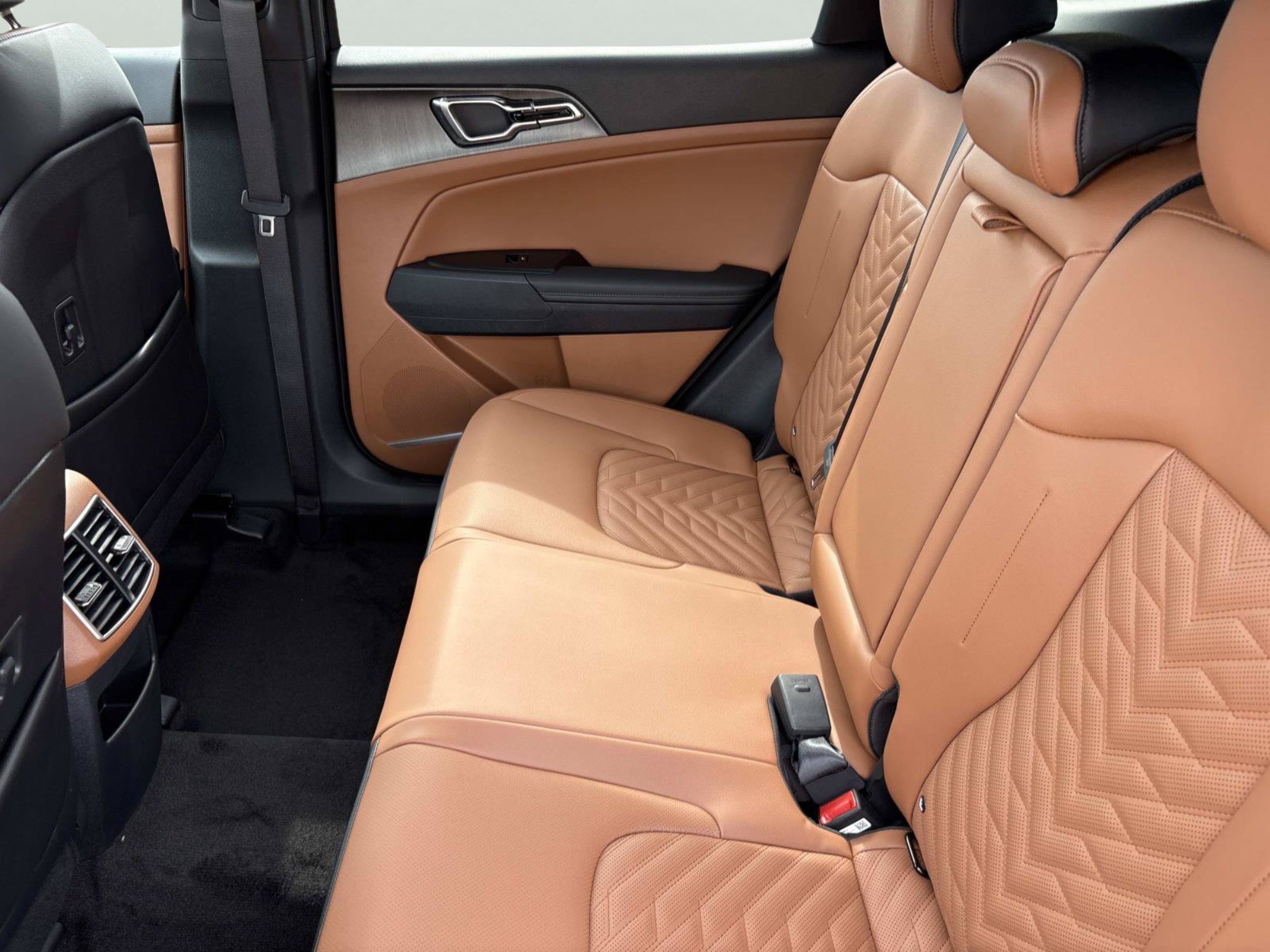 New 2027 Gravity Gray Kia X-Line image 15