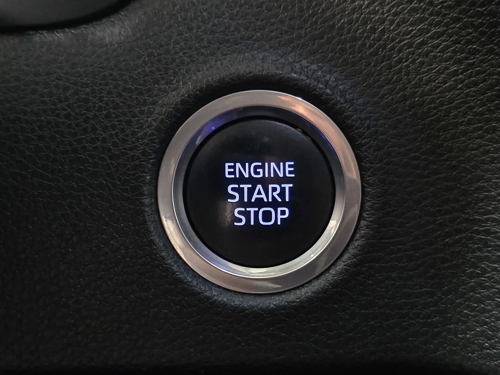Used 2023 Green Toyota SR5 image 37