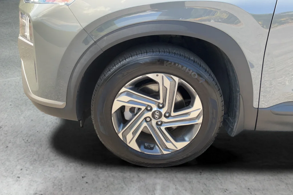 Used 2023 Gray Hyundai SEL image 24