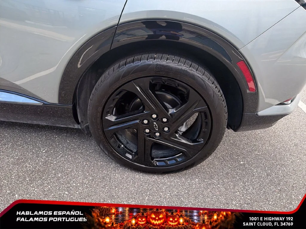 2024 Chevrolet Equinox EV RS - Photo 11