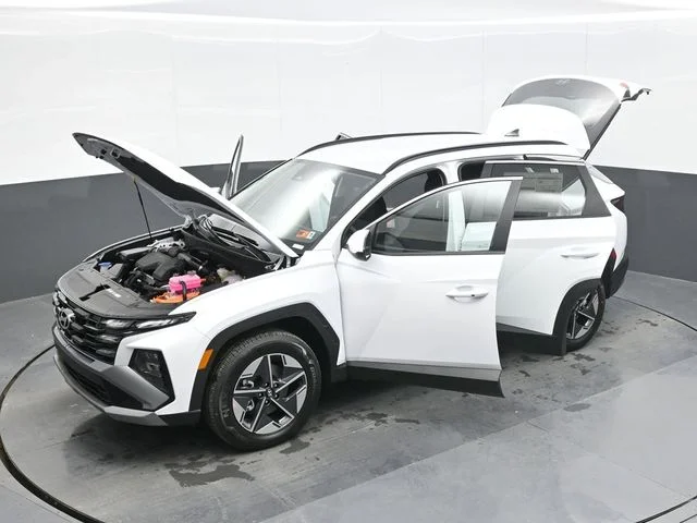 New 2026 White Hyundai SEL image 28
