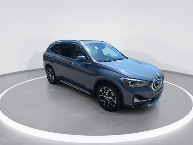 Used 2020 Gray BMW sDrive28i image 2