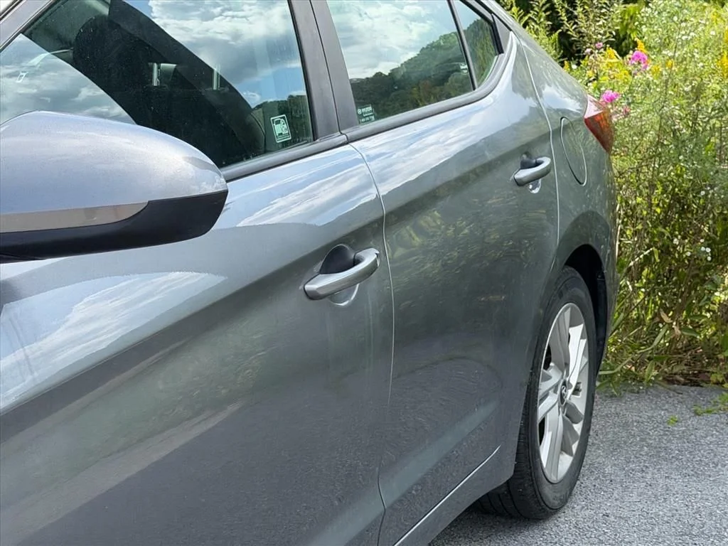 Used 2019 Gray Hyundai SEL image 7