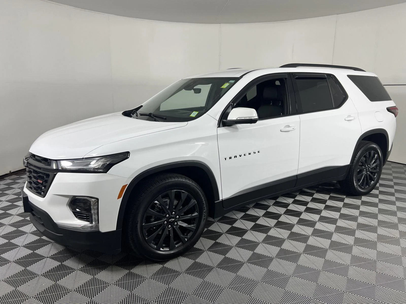 Used 2023 Summit White Chevrolet RS image 8