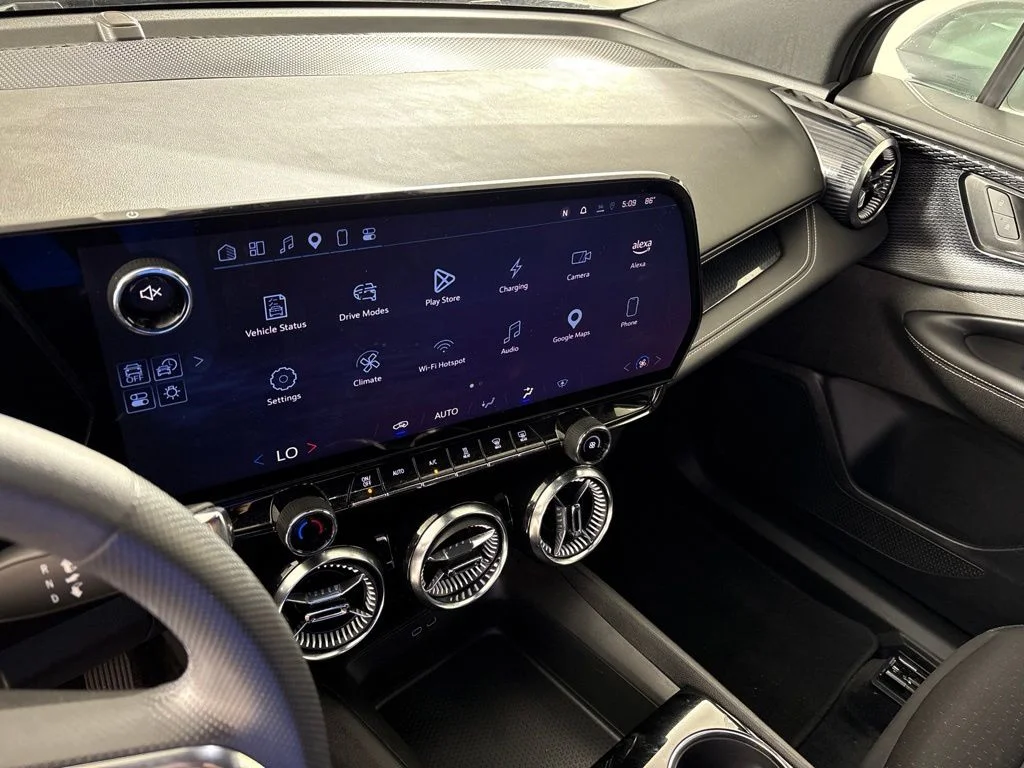 Used 2025 Gray Chevrolet LT image 35