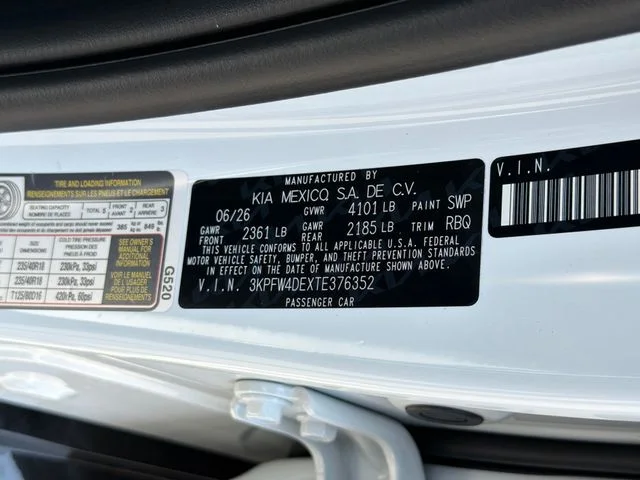 New 2026 Snow White Pearl Kia GT-Line image 25