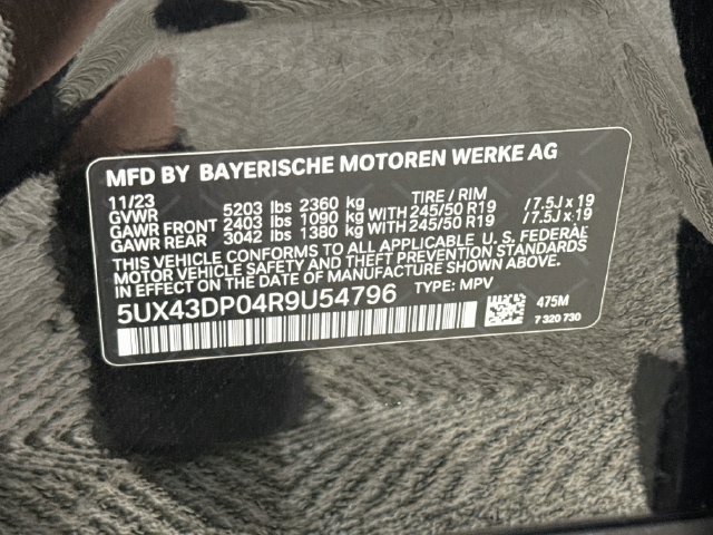Used 2024 Black Sapphire Metallic BMW sDrive30i image 36