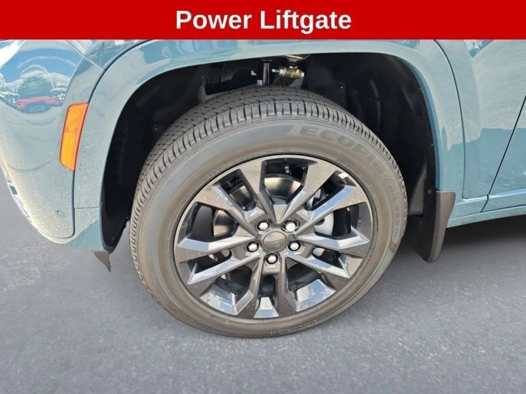 New 2026 Steel Blue Exterior Paint Jeep Limited Reserve image 10