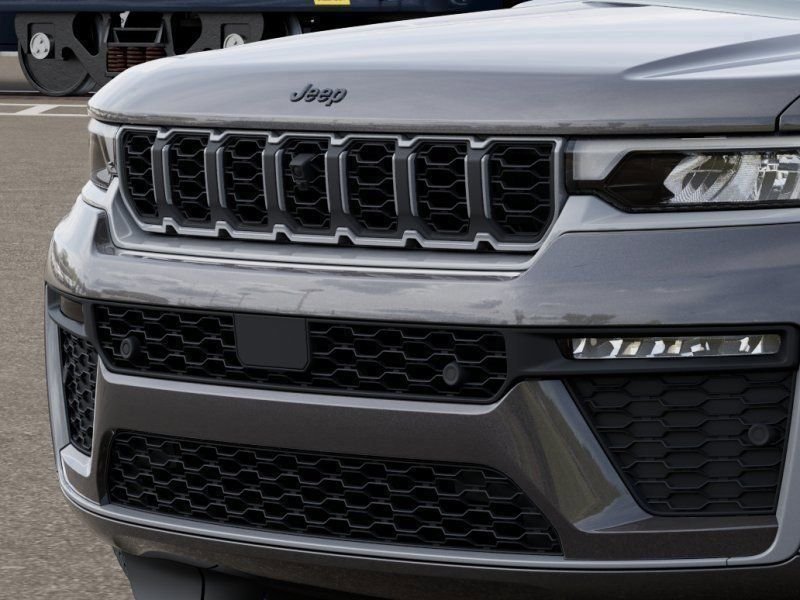 New 2026 Baltic Gray Metallic Clear-Coat Exterior Paint Jeep Limited Reserve image 11