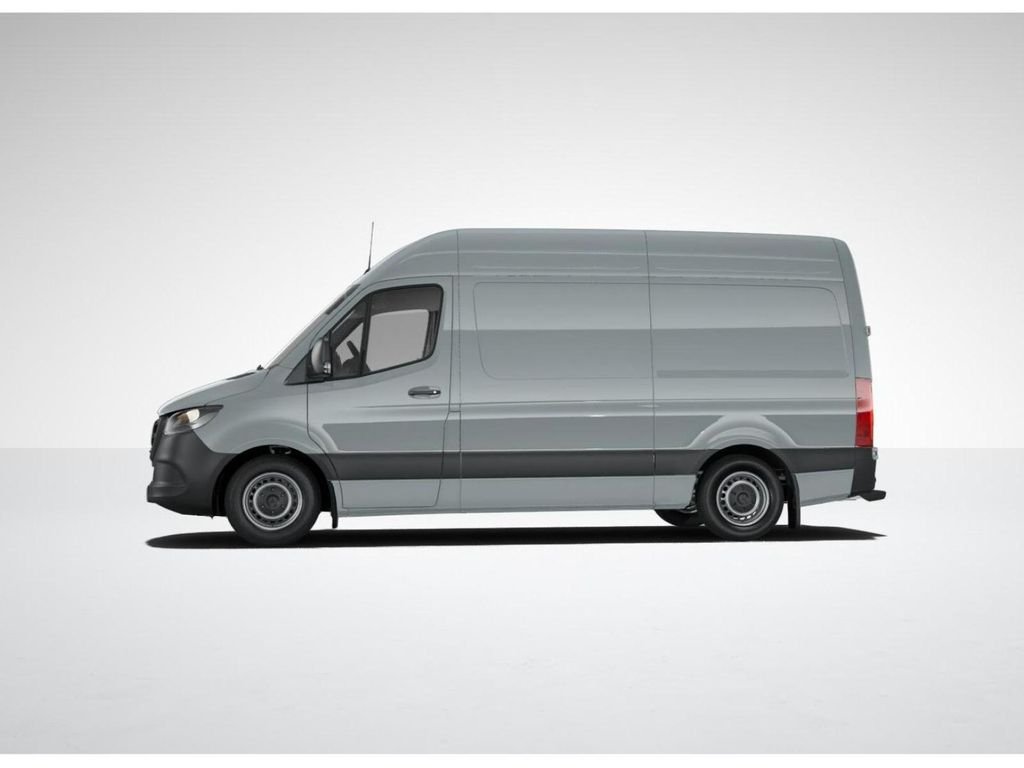 New 2025  Mercedes-Benz Cargo 144 WB image 35