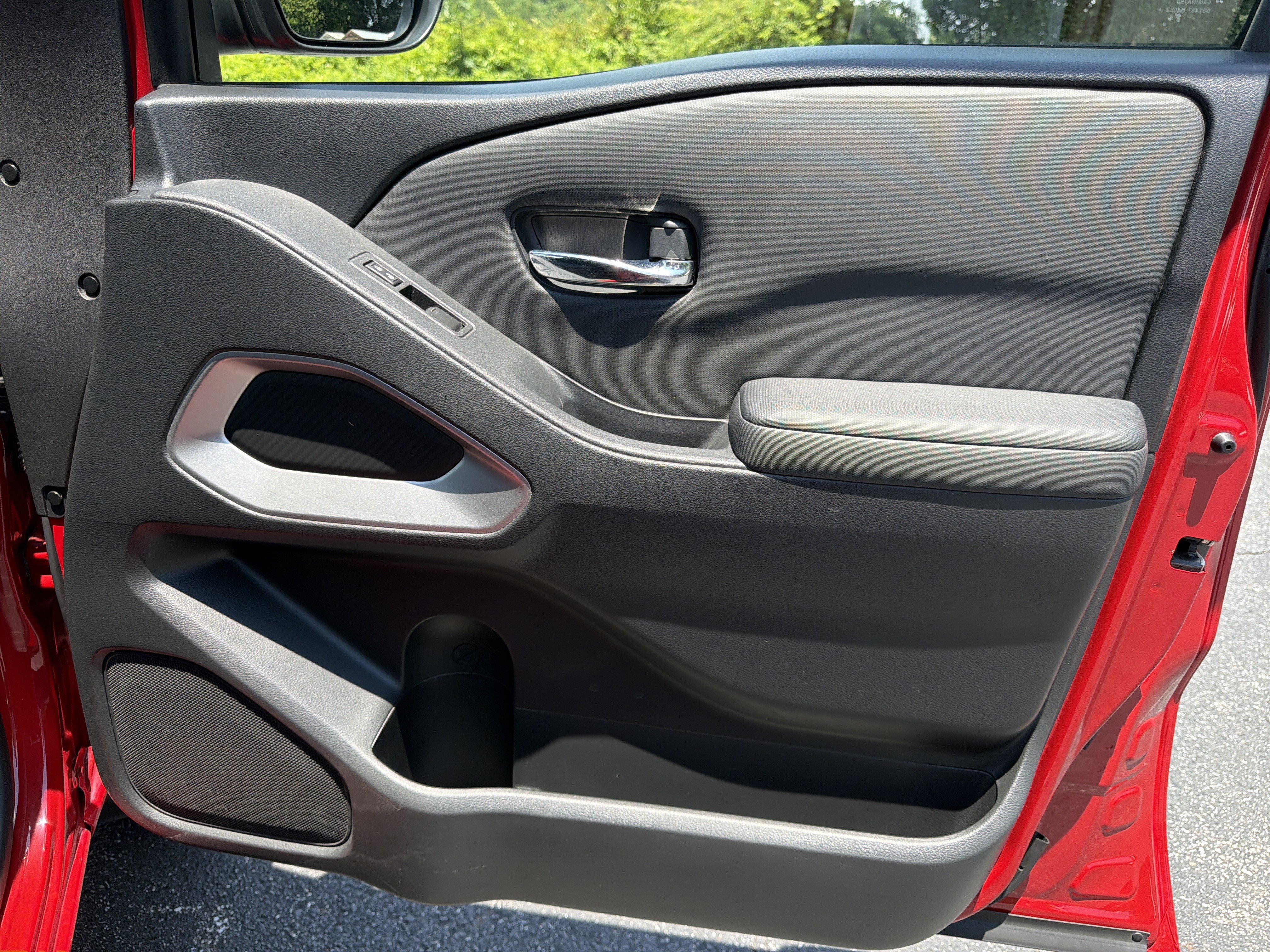 Used 2022 Red Alert Nissan SV image 14