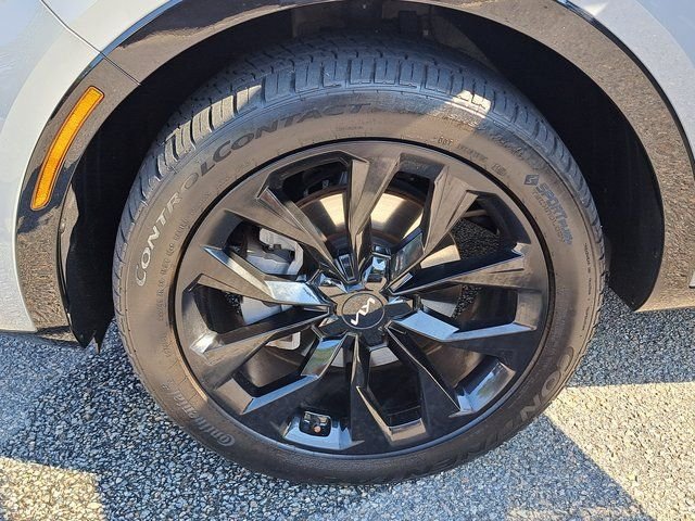 Used 2022 Gray Kia SX image 37