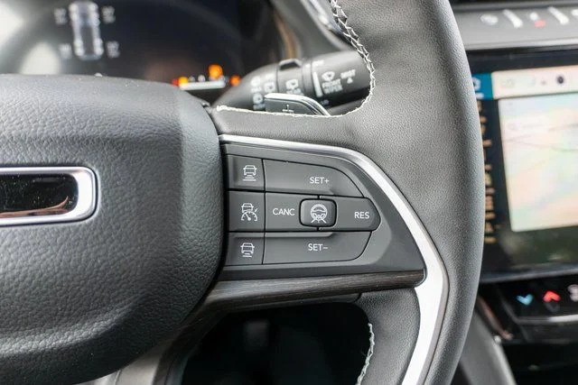 New 2026 White Jeep Altitude image 20