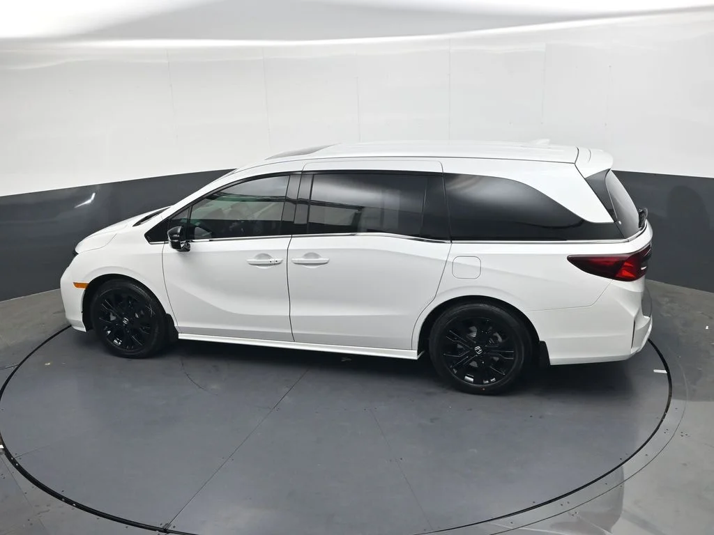 New 2026 Platinum White Pearl Honda Sport-L image 22