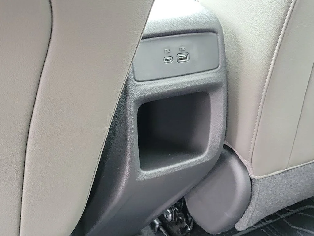 New 2026 Summit White Chevrolet ACTIV image 26