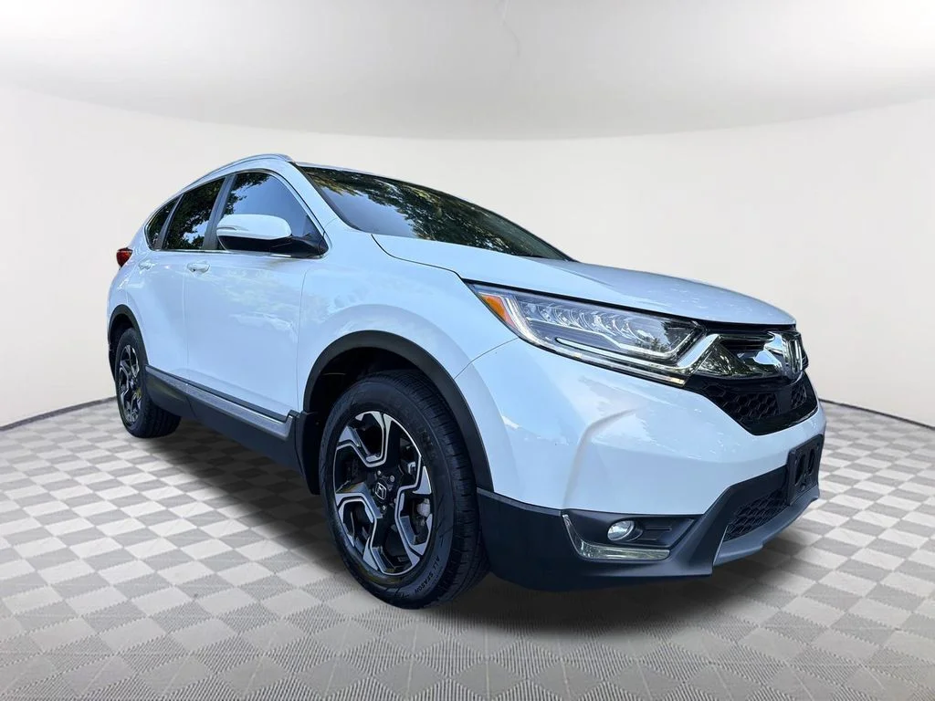 Used 2019  Honda Touring image 3
