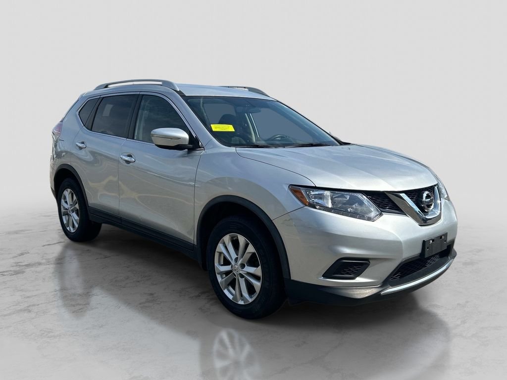Used 2015 Silver Nissan SV image 7